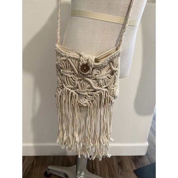 Women’s Billabong Cream Macramé Bohemian Beach Purse - Picture 1 of 6